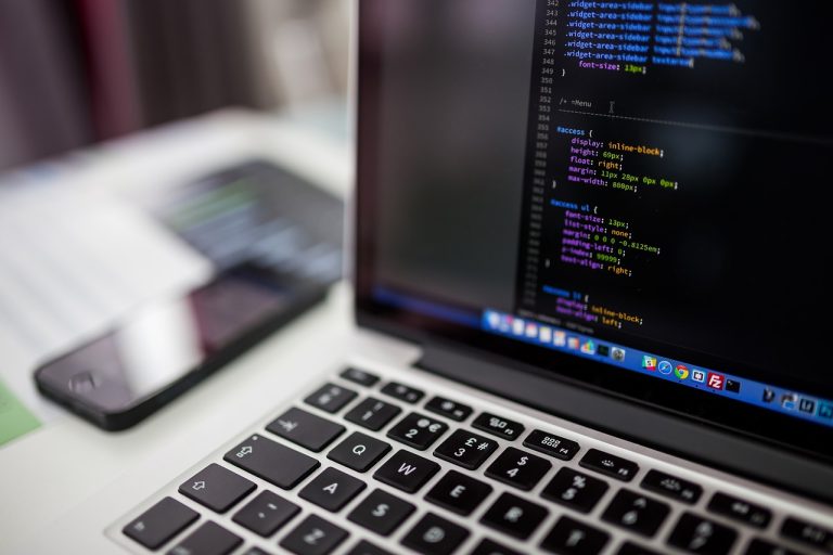 México debe renovar 7.6 millones de computadoras: qué significa para tu empresa